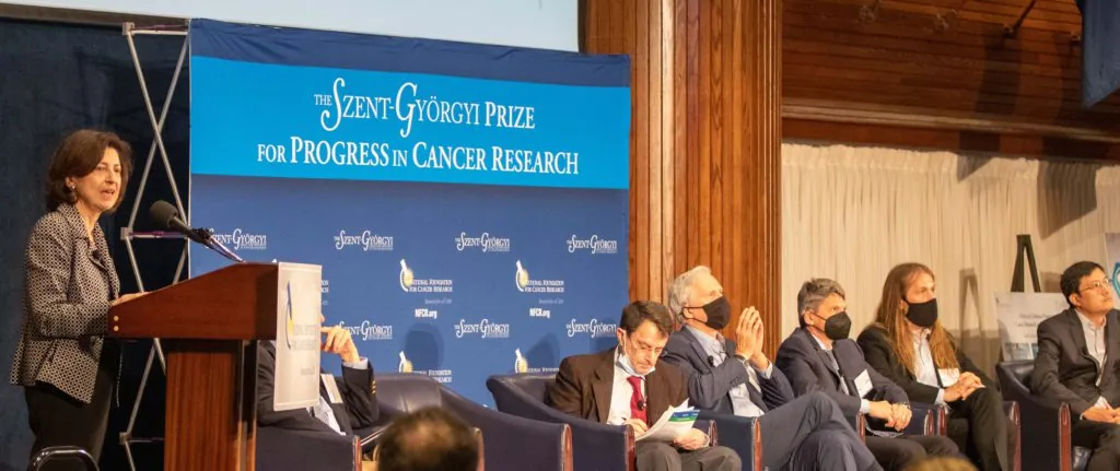 Dr. Suzanne Topalian Speaking with panel